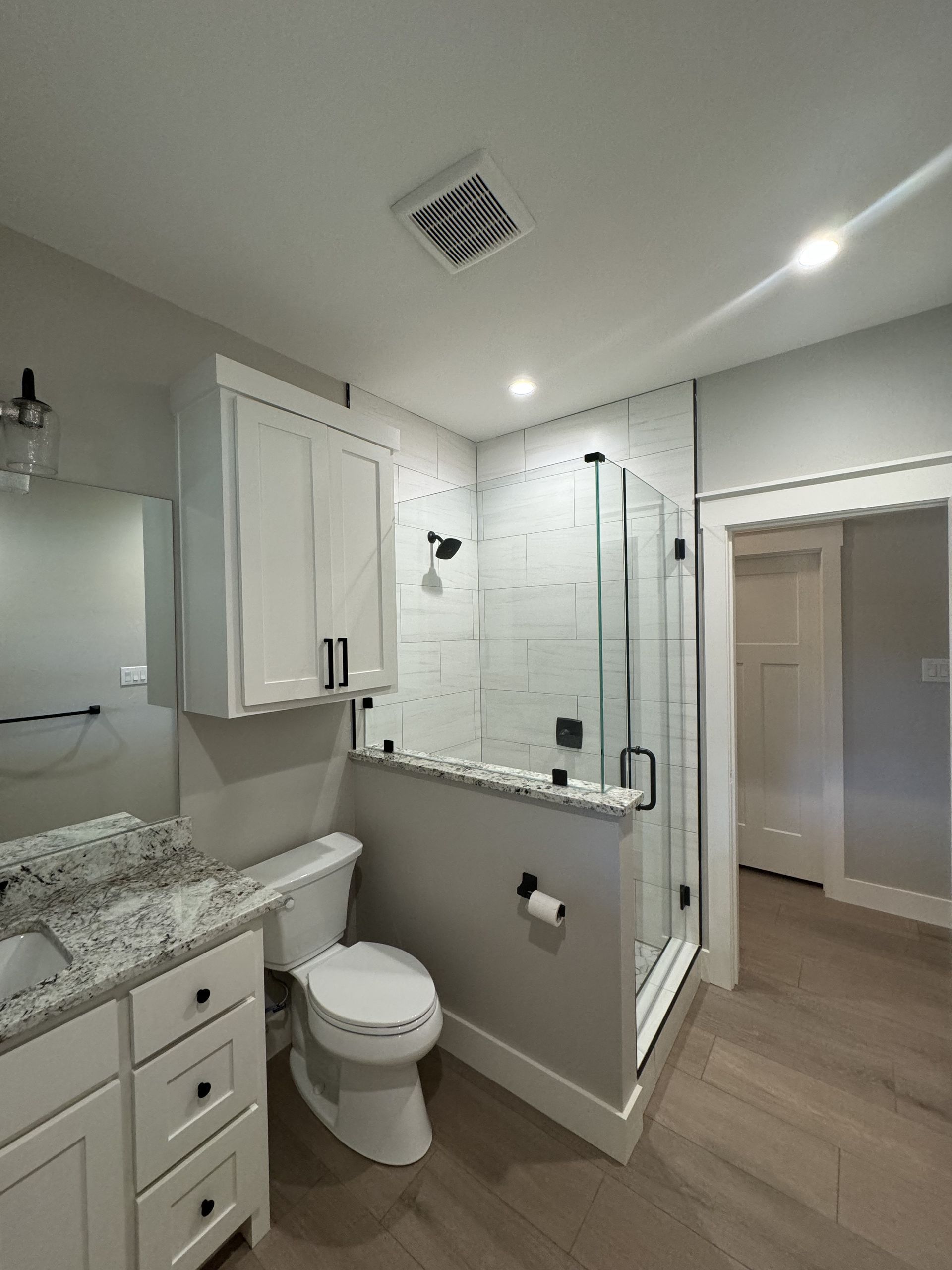 lindsey custom homes tx walk in shower