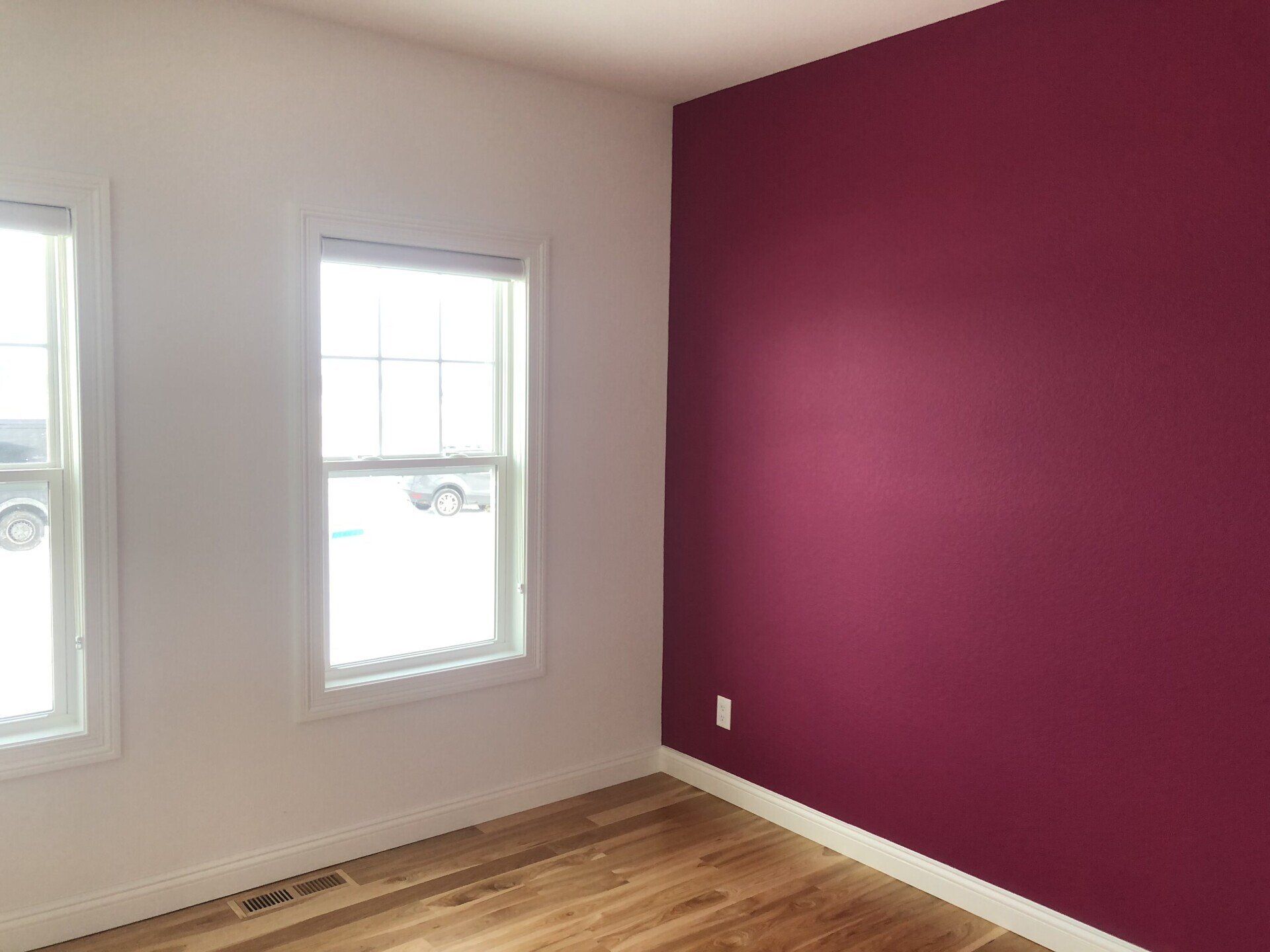 House Painters Madison Wi 1 Interior Exterior   Bedroom Walls Painted White And Pink 1920w 