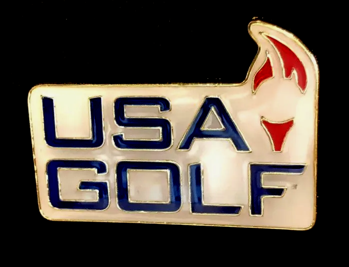 A pin that says usa golf on it