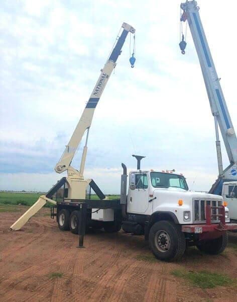 GRÚAS Y TRANSPORTES PERALTA