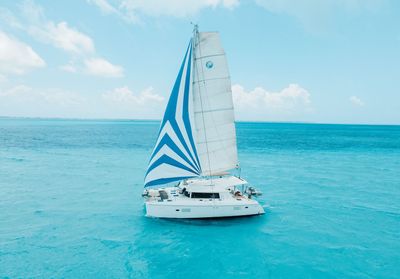 luxury yacht cancun tour