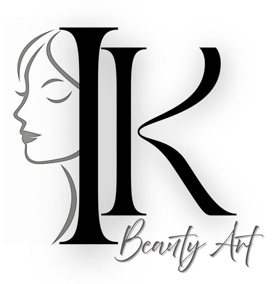 Stilisiertes schwarz-graues Logo mit dem Profil einer Frau und dem Schriftzug „IK Beauty Art“