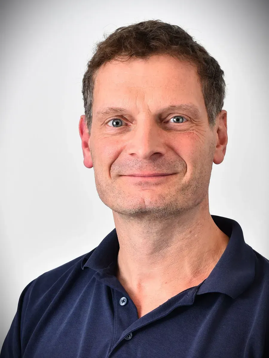 Michael Howitz
Överläkare, PhD. Specialistläkare i öron-, näs- och halssjukdomar samt laryngologi (struphuvudets sjukdomar)