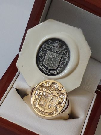 Family crest rings