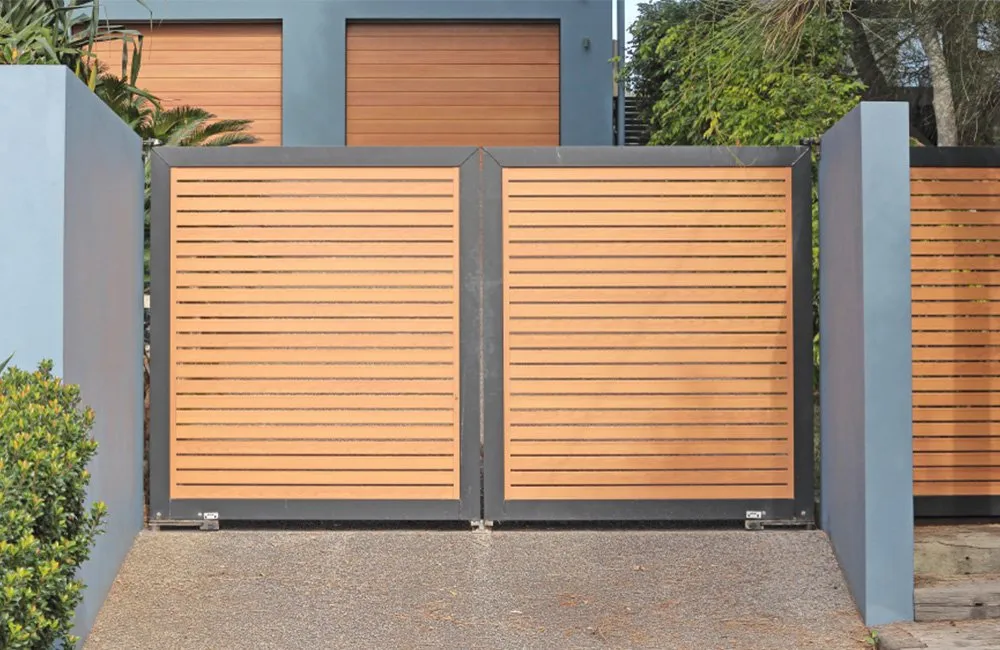 The Pros and Cons of the Different Types of Gates for Your Home