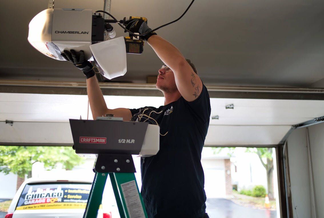 Chicago door service