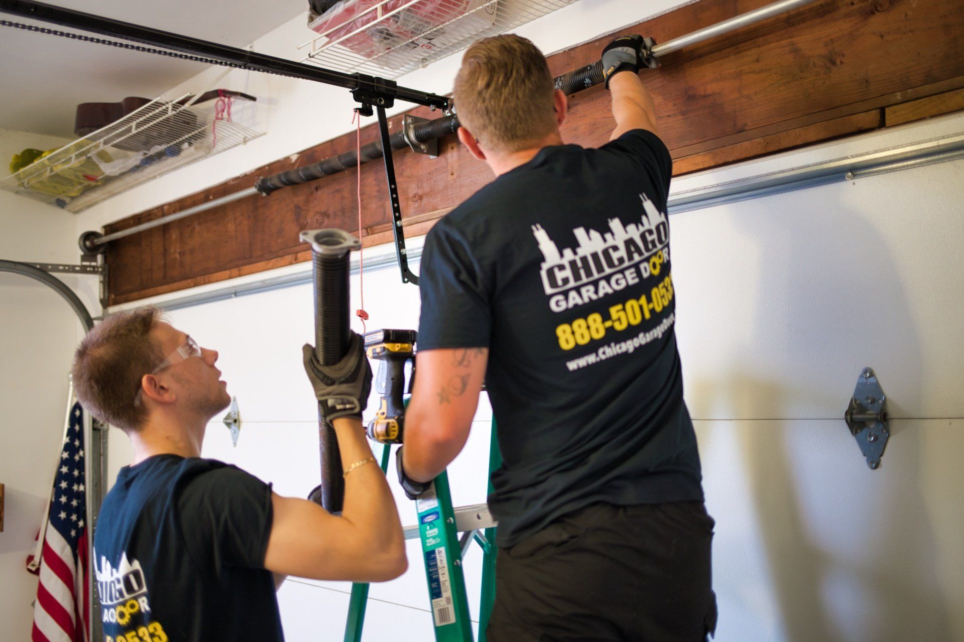 Excellent garage door repair service in Kenosha, IL and all the surrounding areas
