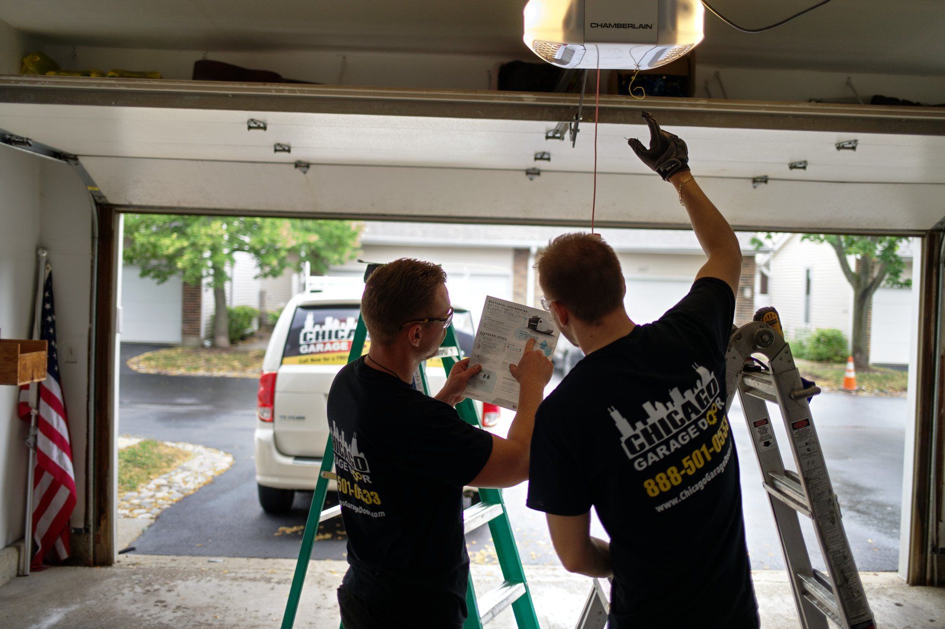 Residential garage door repair and installation in Libertyville, IL