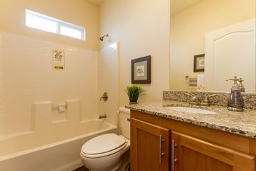 Creekside Minor Shower Bathroom 2 — Visalia, CA — Kerman Mobile Homes Inc.