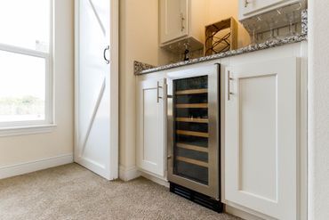 Creekside Minor Family Room Built in 1 — Visalia, CA — Kerman Mobile Homes Inc.