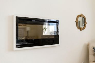 Creekside Minor Family Room Fireplace 1 — Visalia, CA — Kerman Mobile Homes Inc.