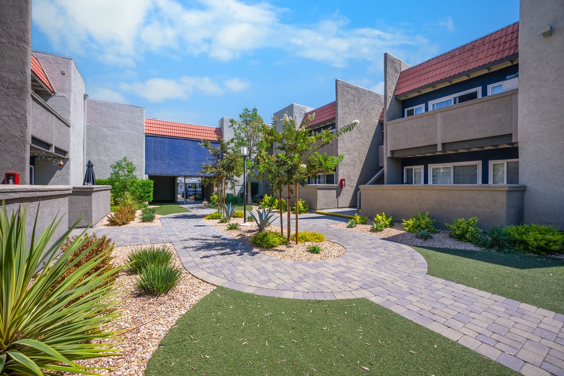 Photo of Solara courtyard