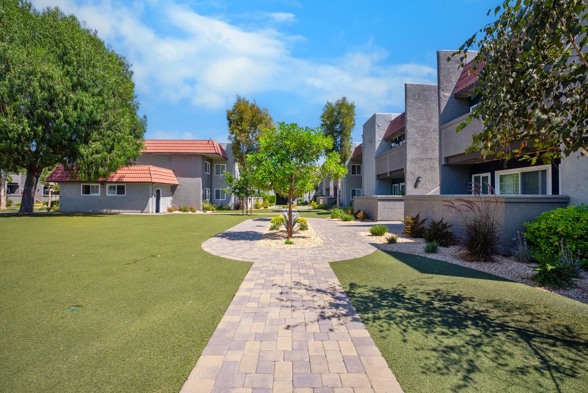 Photo of Solara courtyard