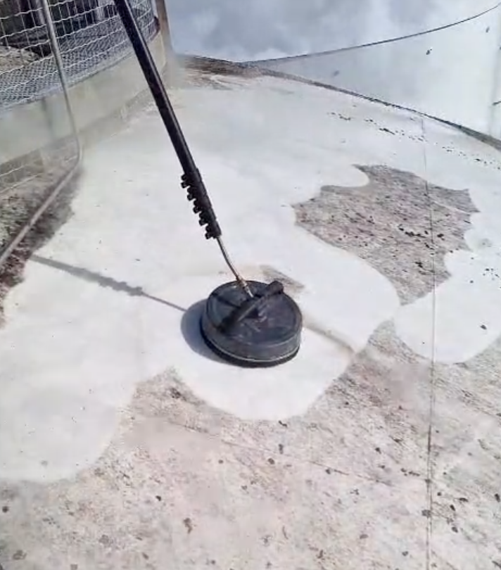 NETTOYAGE PAR DRONE et méthode TRADITIONNELLE par SAM DRONES