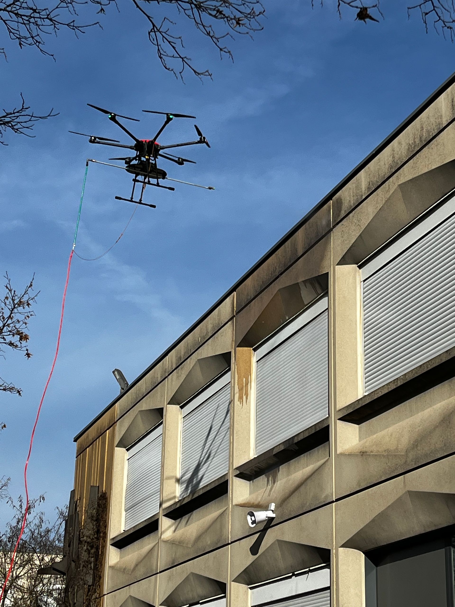 Nettoyage par drone SAM DRONES