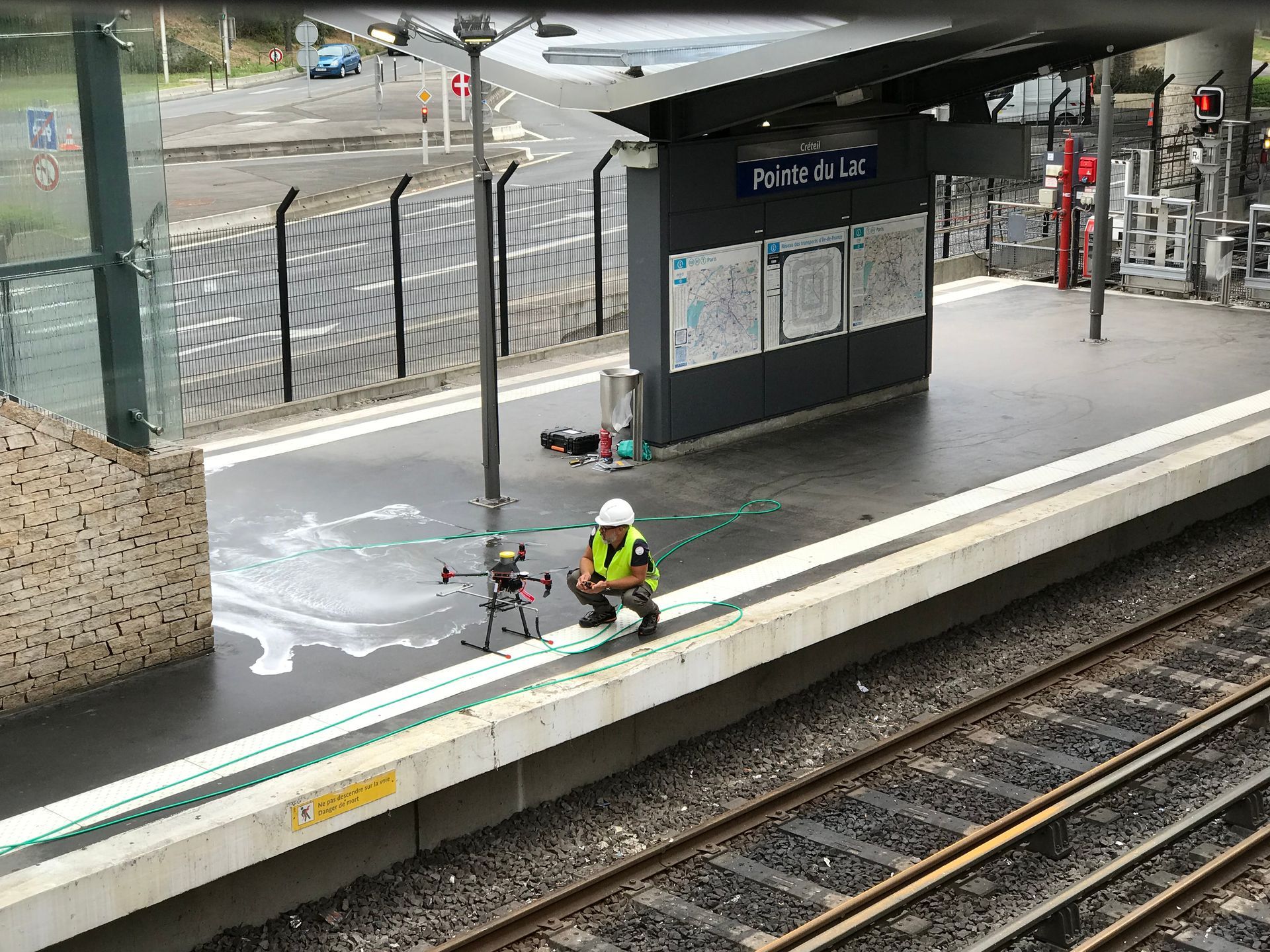 Nettoyage par drone - SAM DRONES