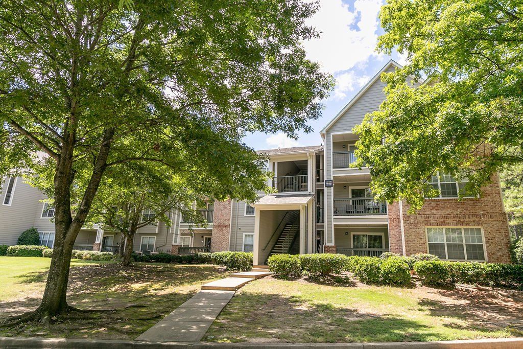 Pointe Apartments in Norcross, GA