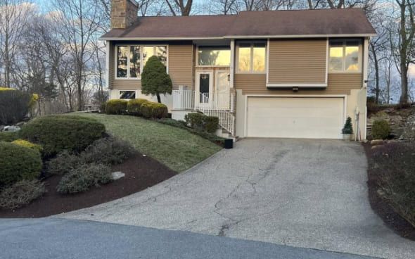 Walkway installation cost in Hackettstown NJ based on size, materials, and site preparation with free on-site estimates