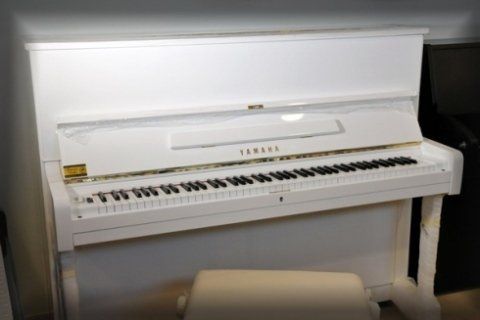pianoforte bianco
