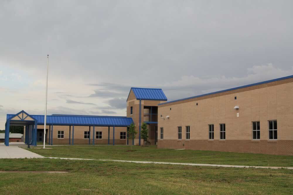 Commercial building masonry