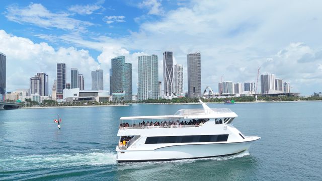 Miami Tour: Discover Hidden Gems and Vibrant Culture