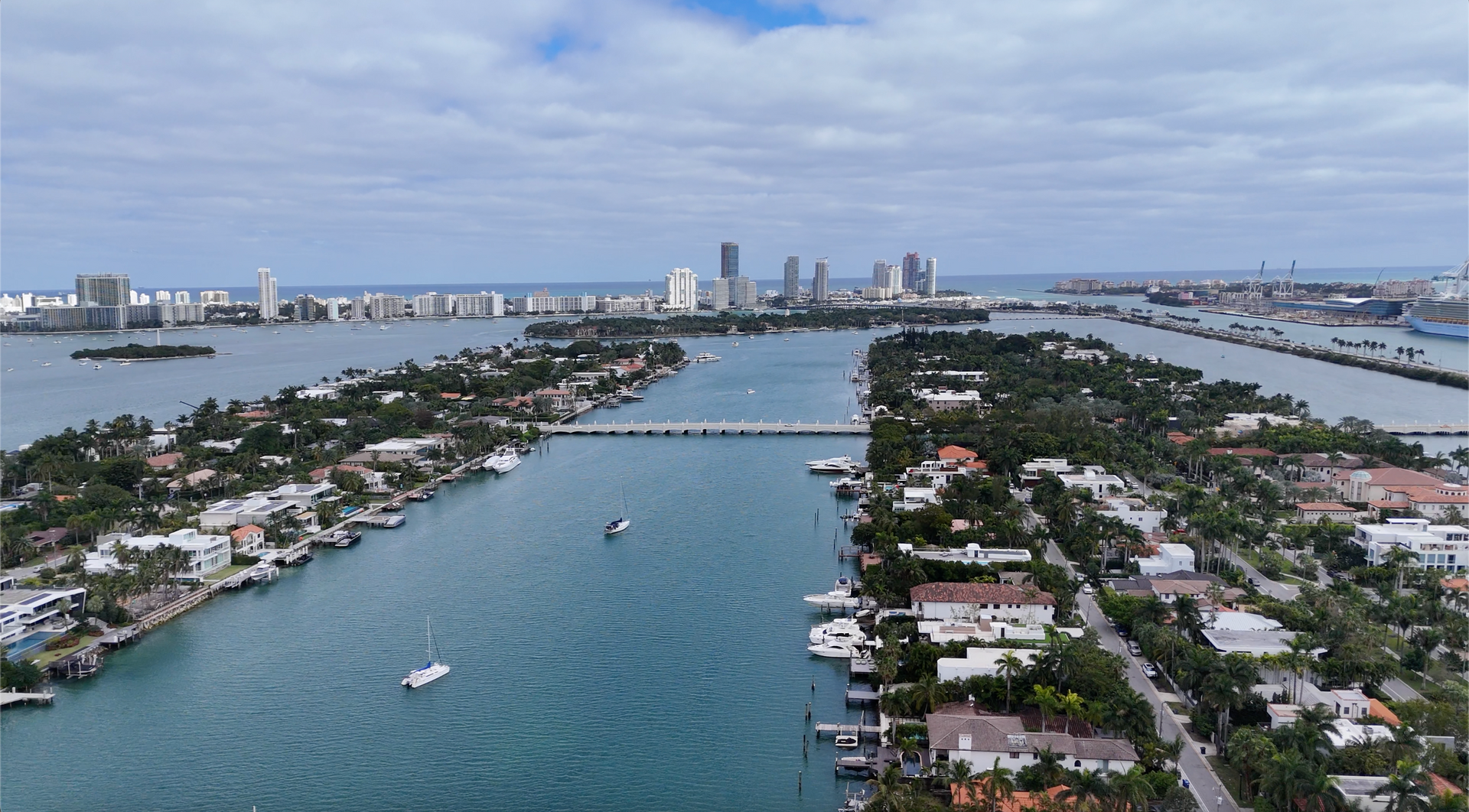 millionaire's row, Biscayne Bay, cash bar, 