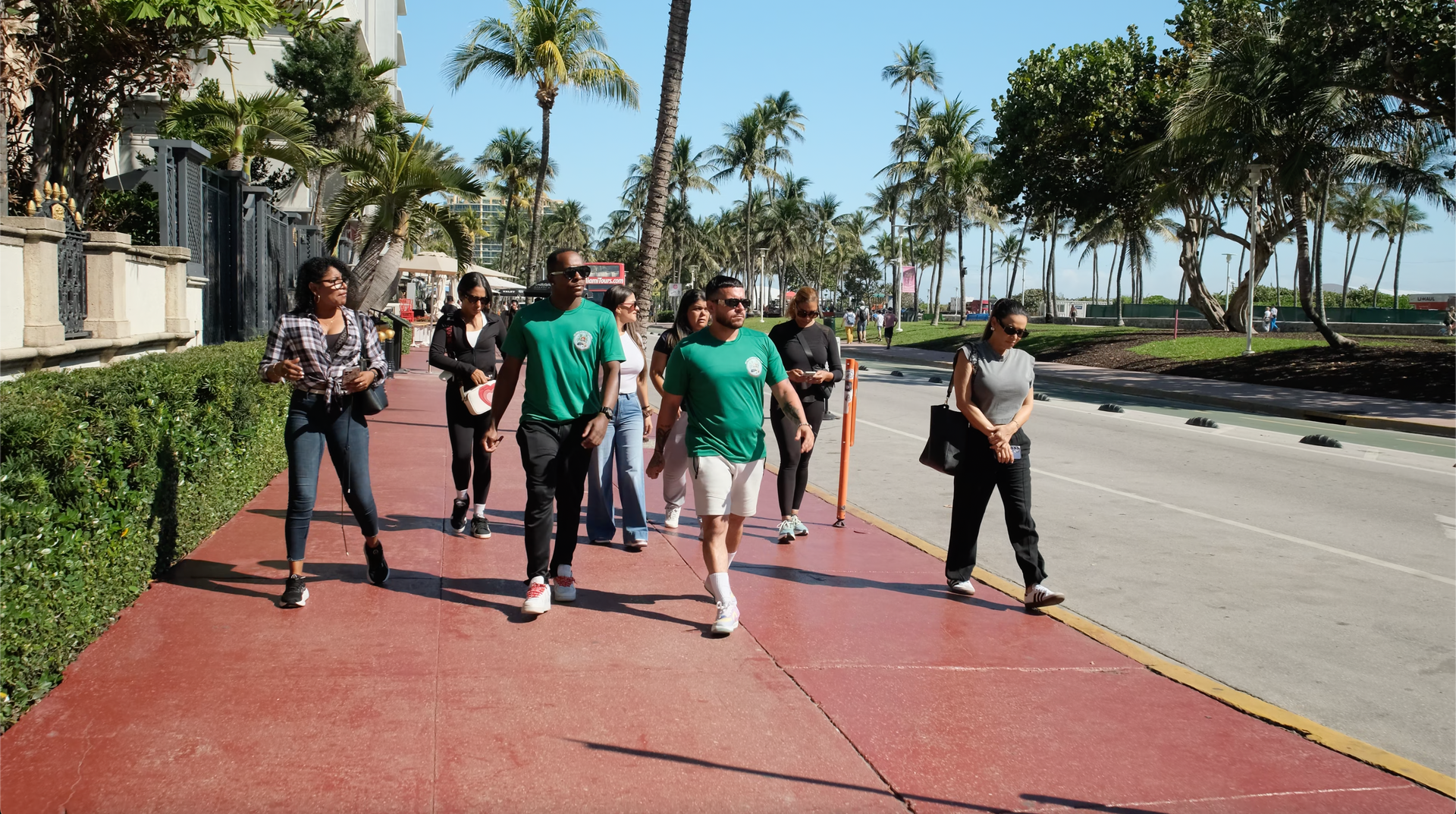 The Miami 3 in 1 city tour walking in South Beach Ocean drive