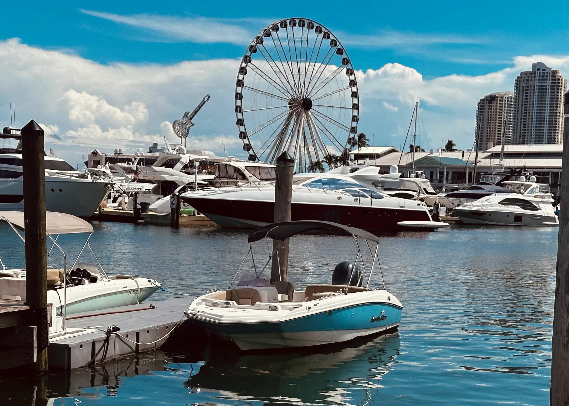 Miami boat rentals from Bayside Marketplace with boats docked at Miamarina in Downtown Miami