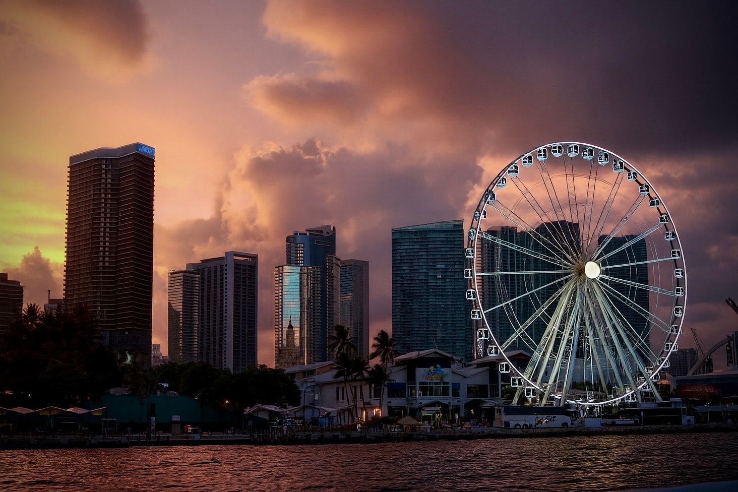 Sightseeing Boat tour of the Miami Sunset of Downtown Miami and Bayside Maketplace