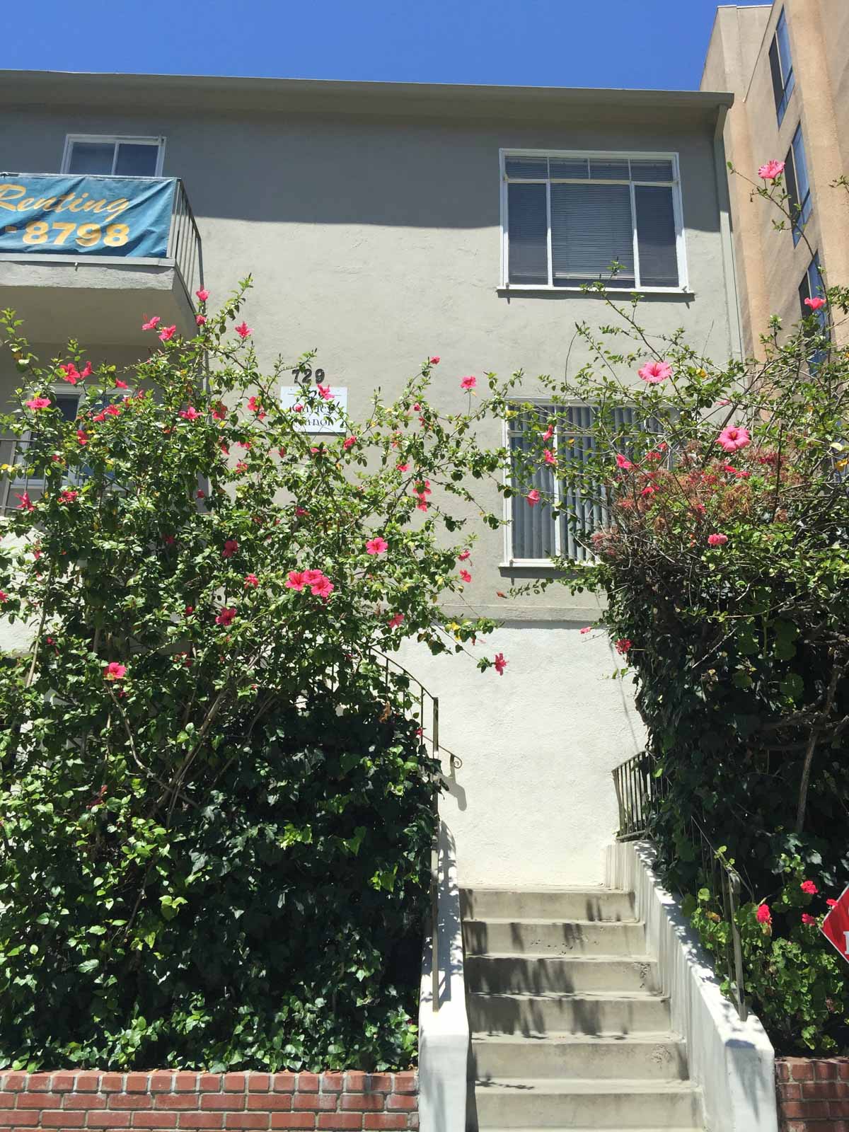 exterior of Gayley Manor Apartments