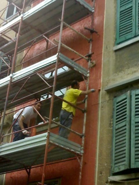 manutenzione della facciata di un condominio