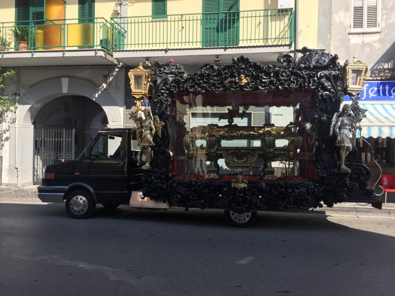 carro funebre con cavalli