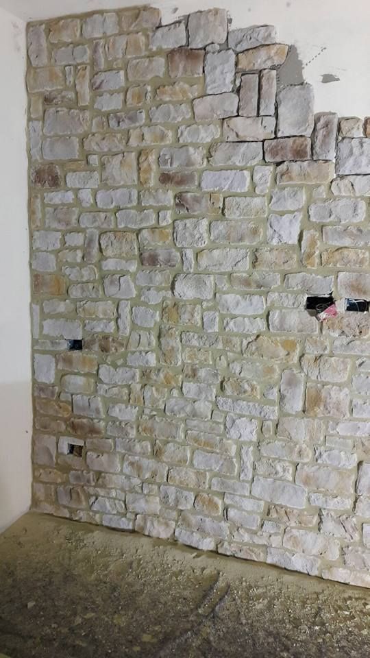 parete con pietra