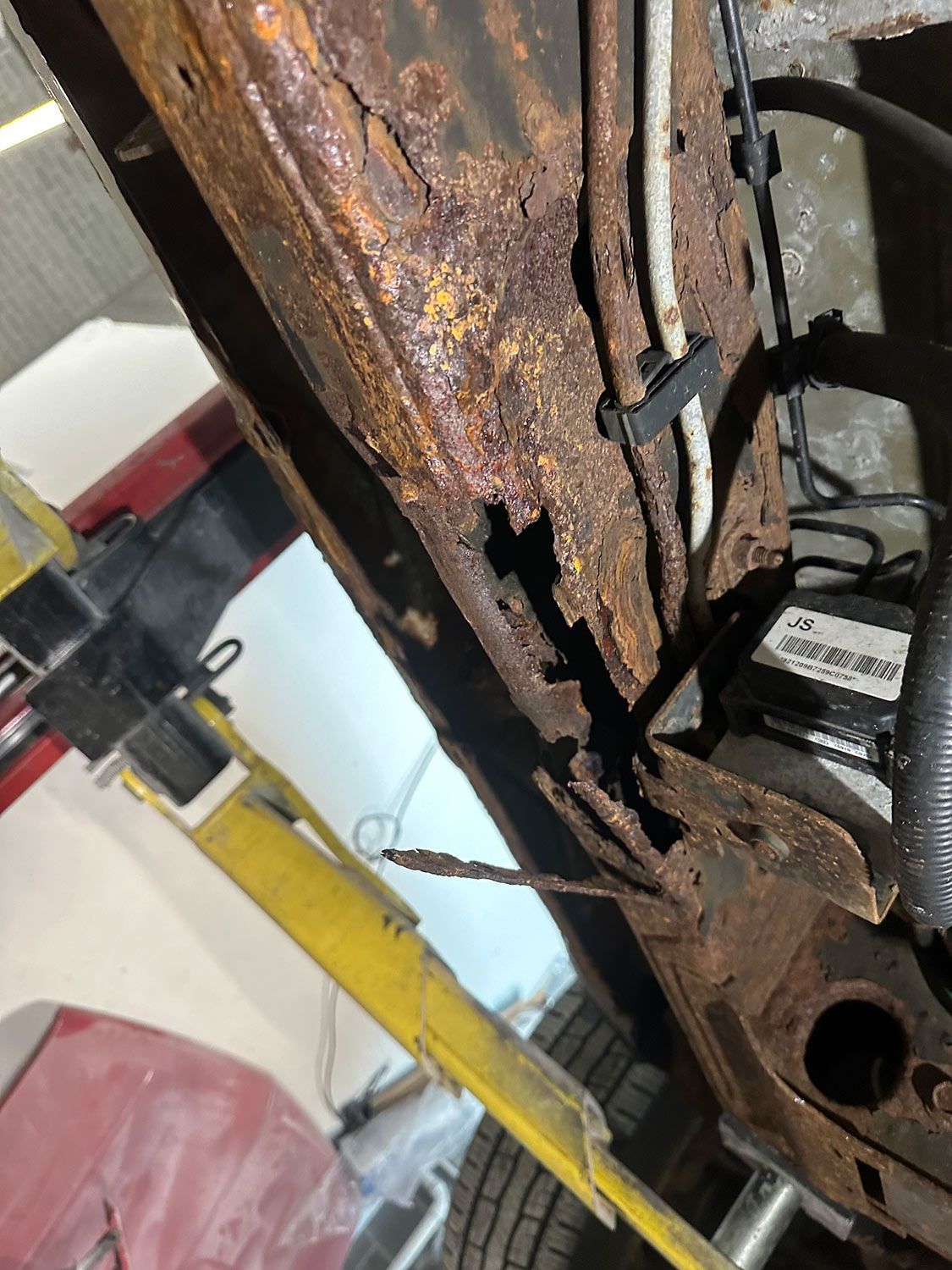 Rusty Metal on Car — Sterling, VA — Elite Auto Repair & Collision Center, LLC