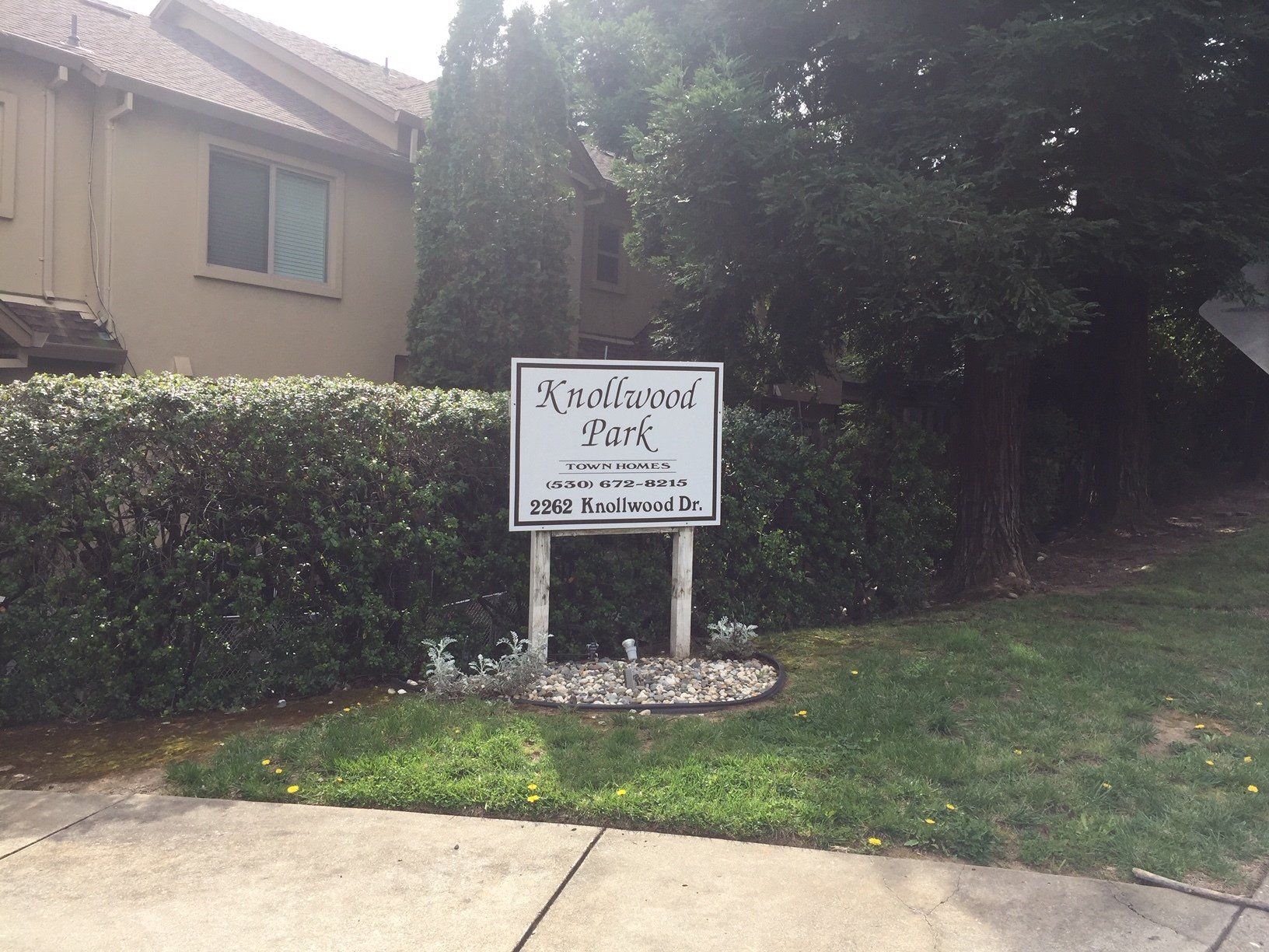 Knollwood Park Townhomes