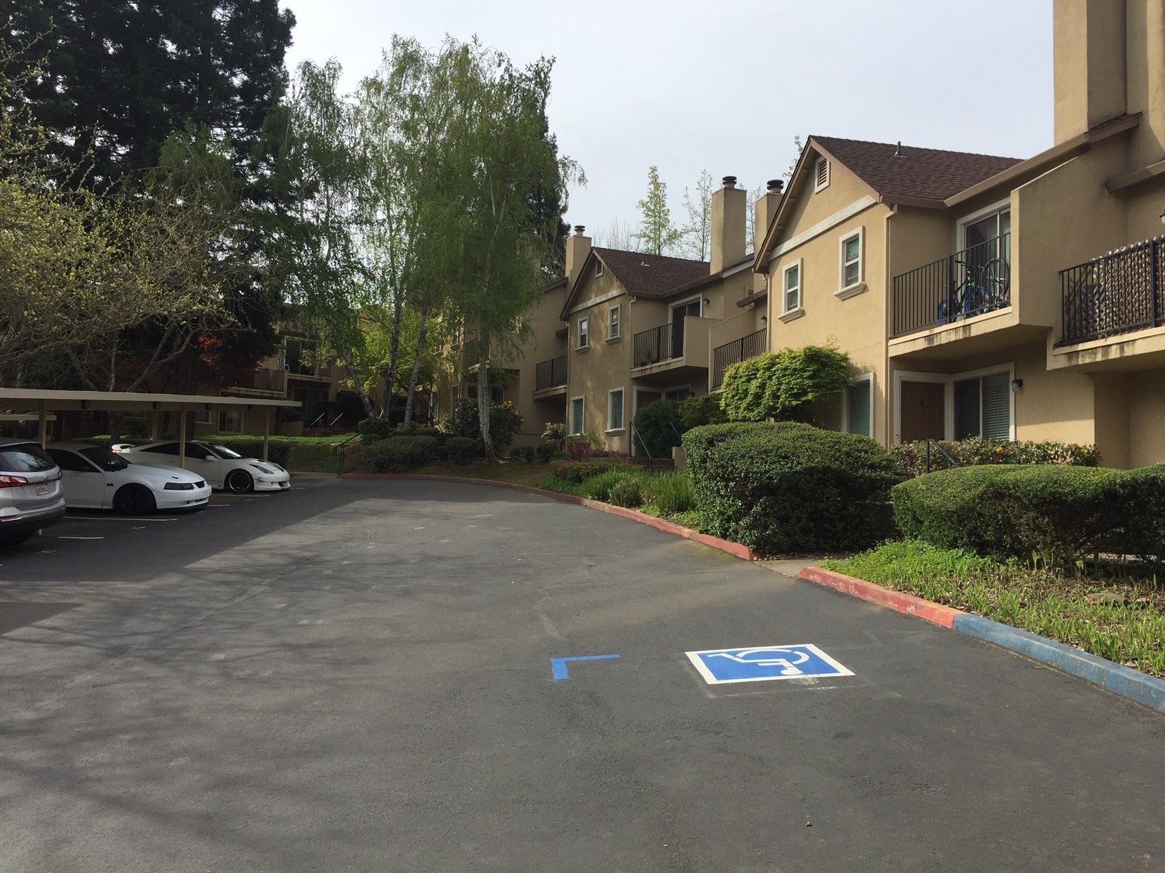 Exterior | Knollwood Park Townhomes