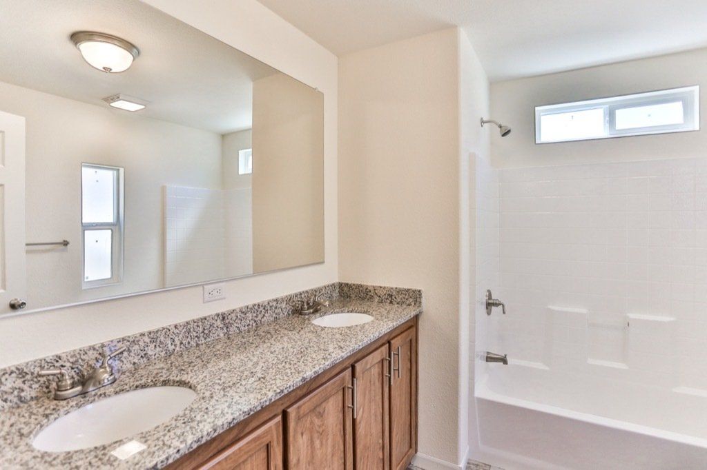 Val Verde master bath