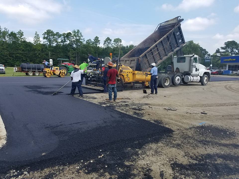 An asphalt roller