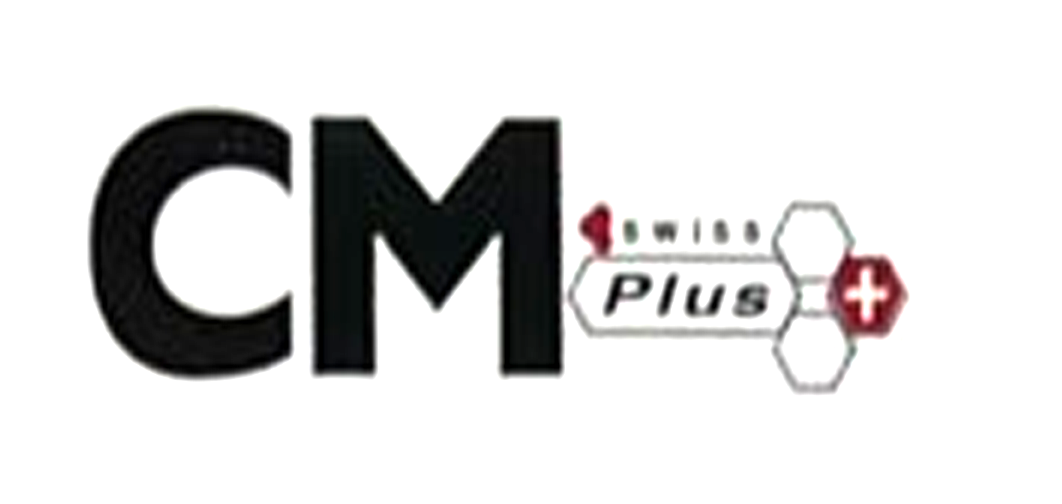 白色背景上顯示 cm 加徽標