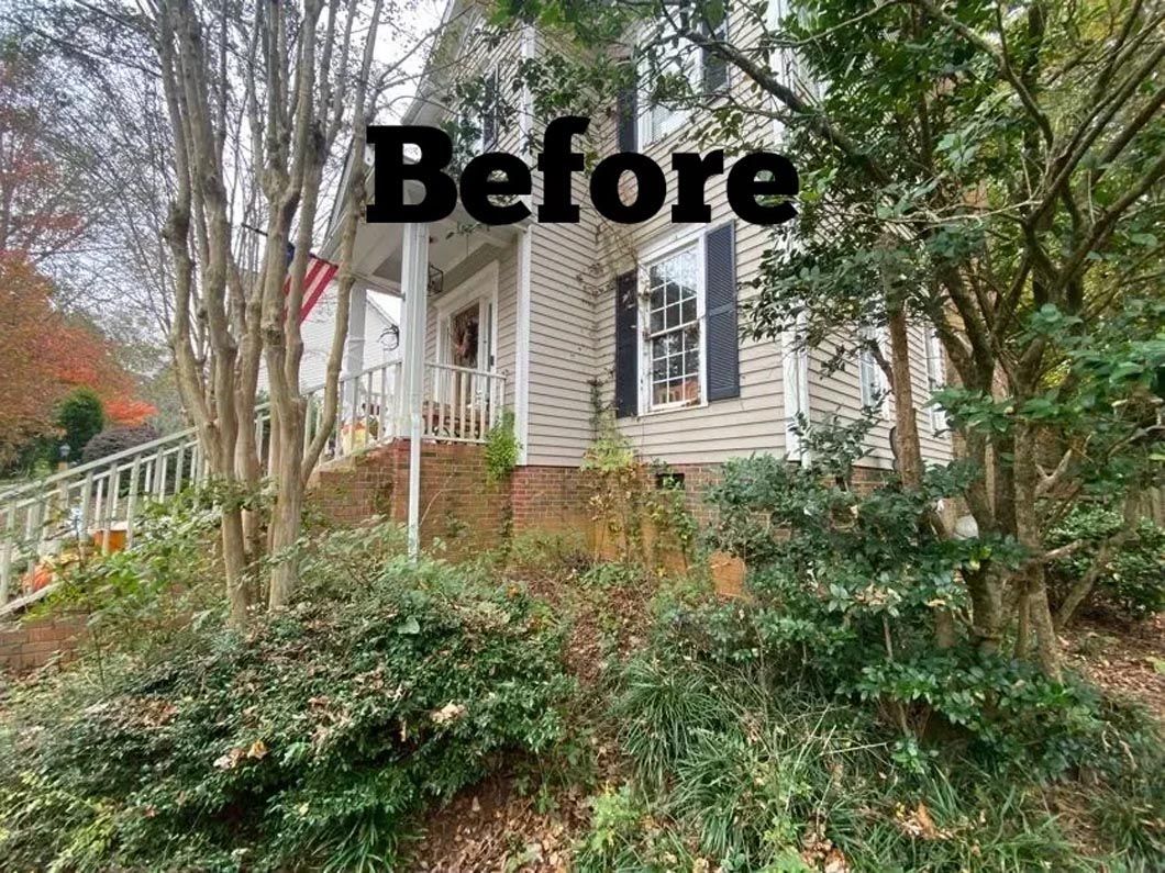 A picture of a house before being remodeled.