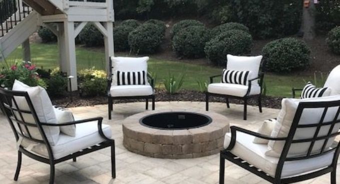 Outdoor Kitchen, Fireplace, and Fire Pit  51
