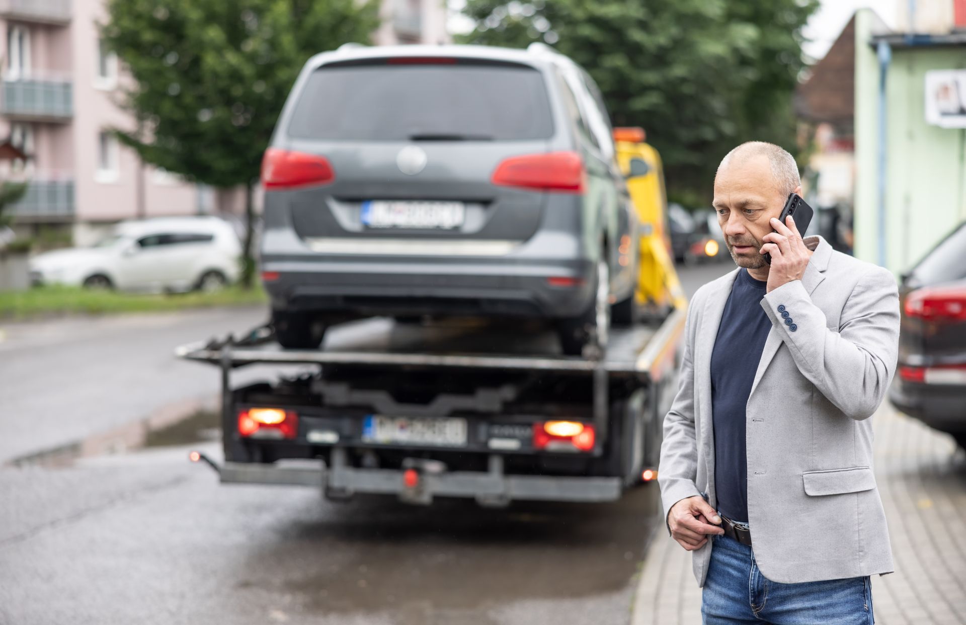 Safety Towing Tips to Avoid Scams