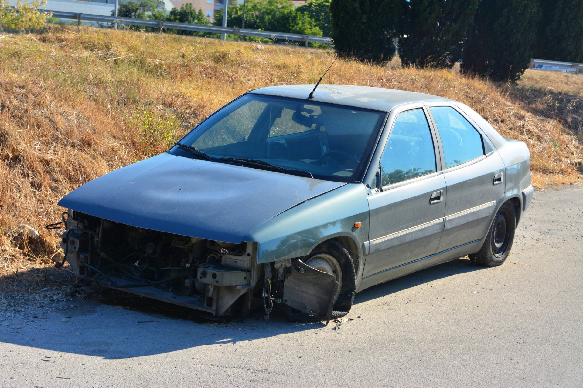 How To Get Rid Of Abandoned Vehicles in Arizona?