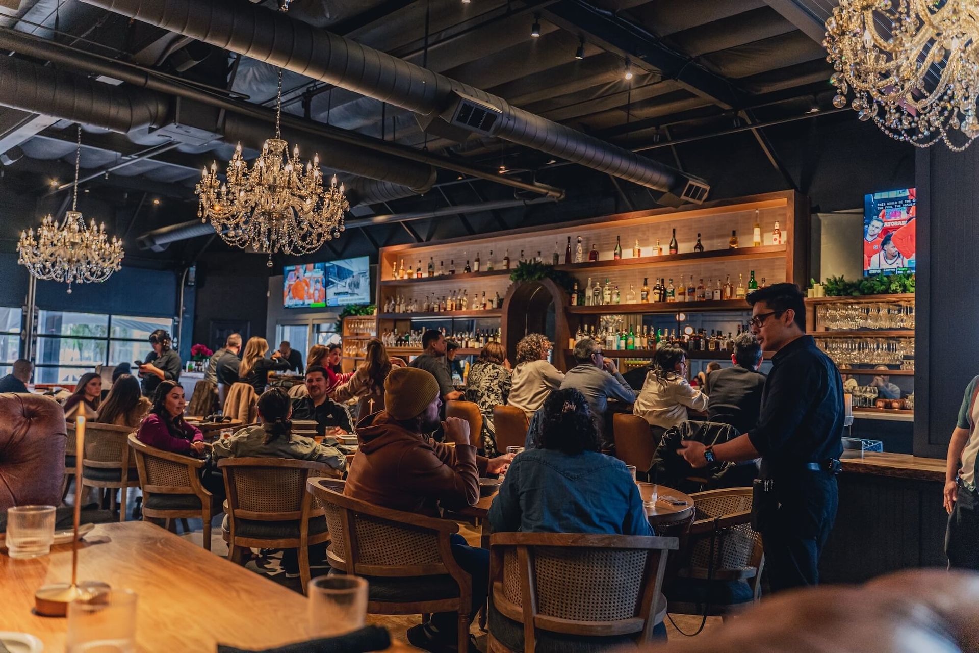 Station 16 Restaurant & Bar