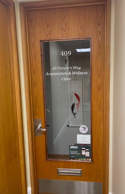 A room with a sign that says ' i love you ' on it