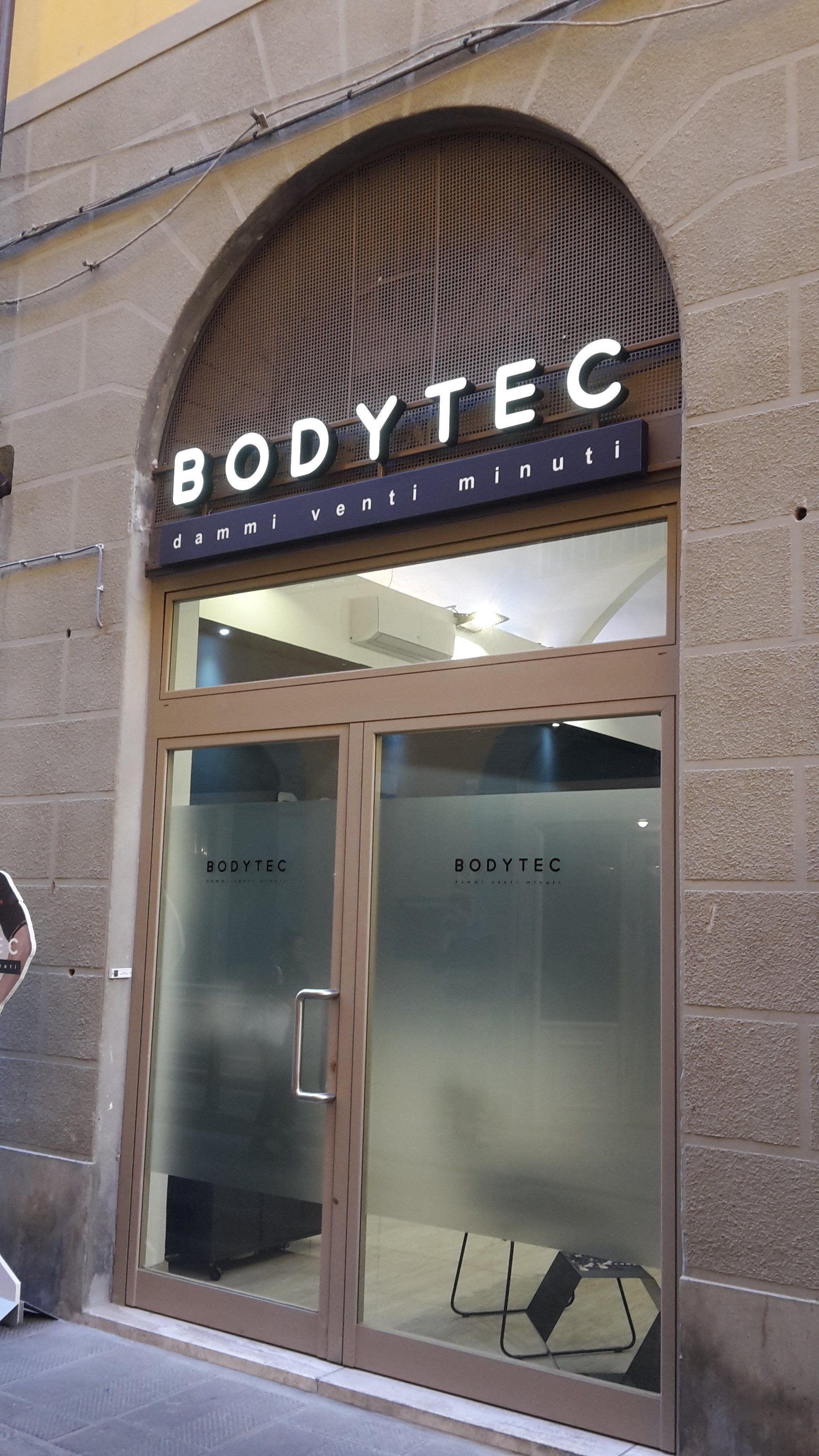 Insegne a lettere scatolate