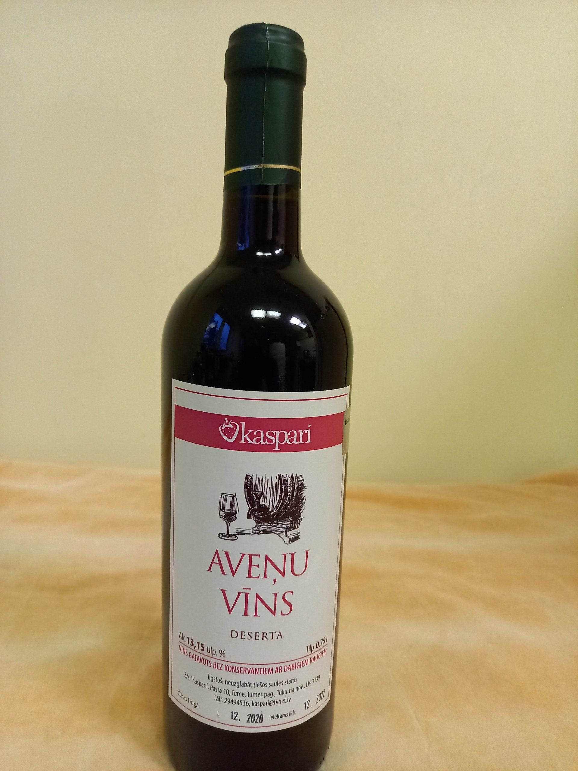 Aveņu deserta vīns, avenes, deserts, svētki, vasara, dzimšanas diena, laulības, kāzas