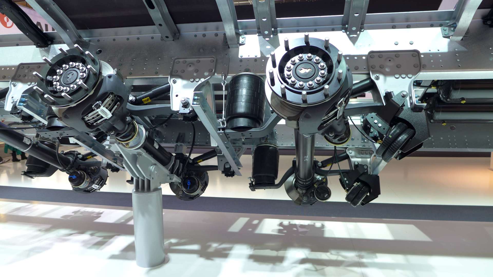 Profesionālo autovadītāju apmācība darbā ar energoakumulatoru