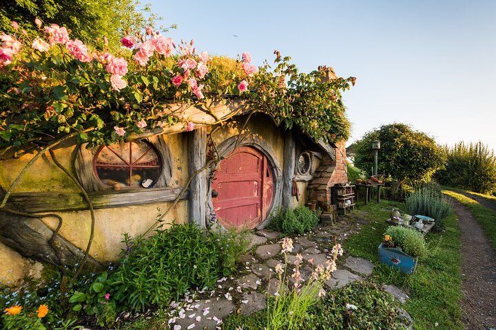 Hobbiton Movie Set Tour from Auckland - Small Group
