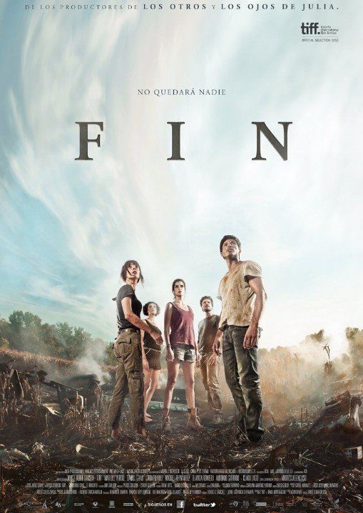 Un cartel de la película Fin muestra a un grupo de personas de pie en un campo.